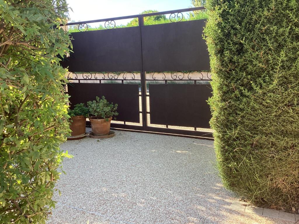 Studio en Provence avec piscine photo 4