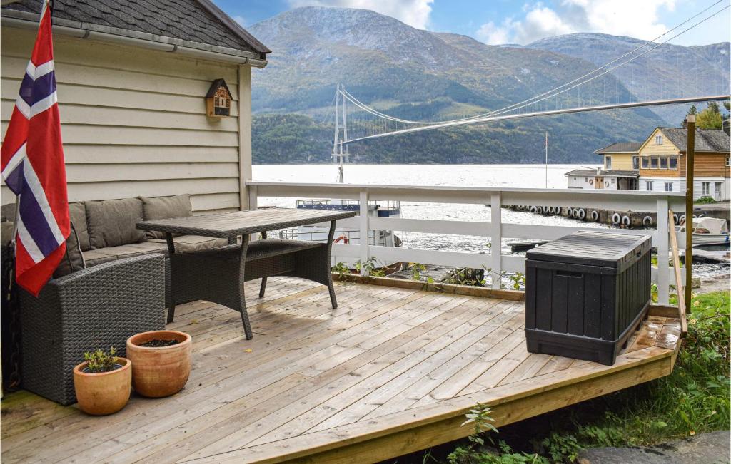 Awesome Home In Vallavik With Wifi And 2 Bedrooms photo 1