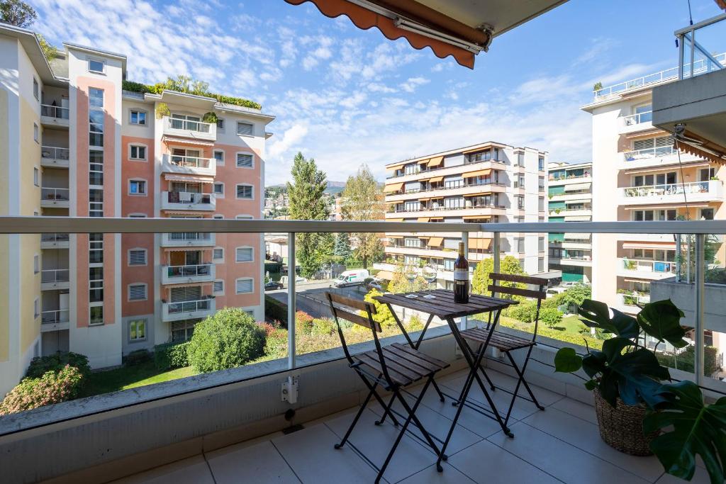Free Parking, Private Gym e Netflix - "Casa Luce" Lugano photo 3