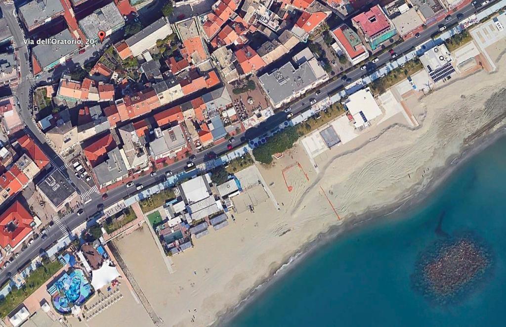 Appartamento di 65 mq. a 50 metri dal mare photo 2