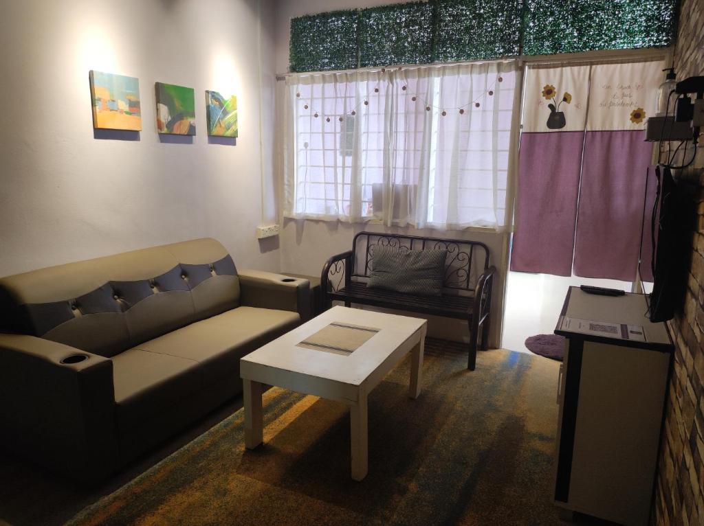 LUNAS DIY HOMESTAY photo 4