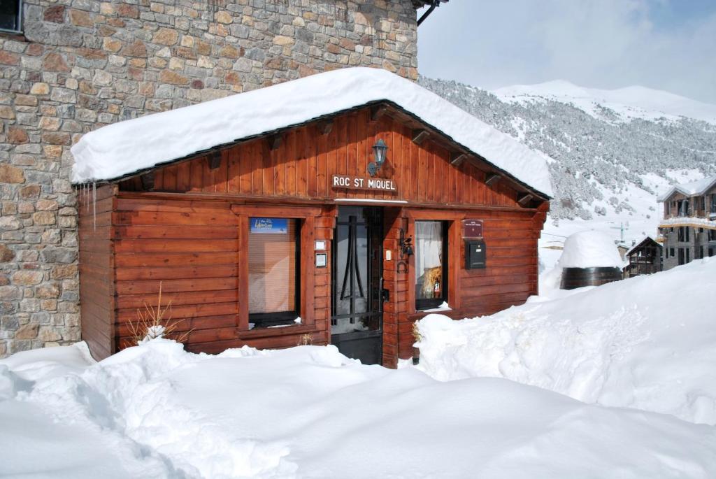 {
  "en-gb": "Hotel Roc de St Miquel & Apartment"
} photo 1