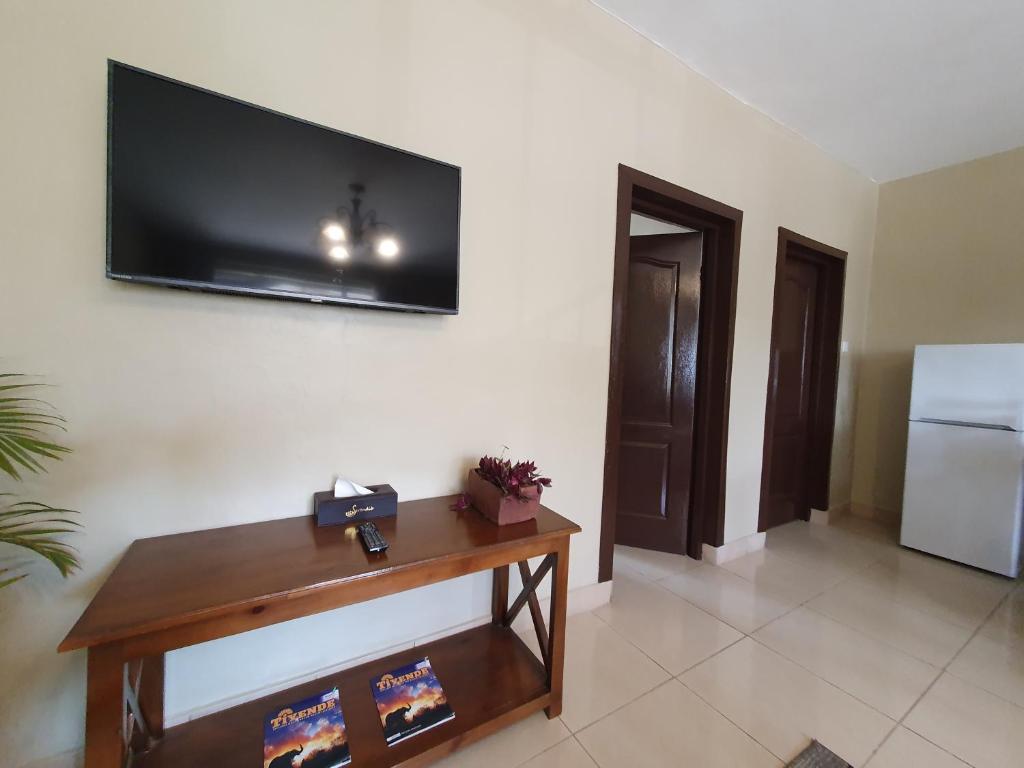 Serendib Suites and Conference Center photo 2