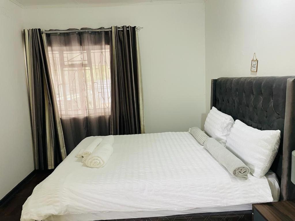 Remarkable 2-Bed House in Bulawayo photo 4
