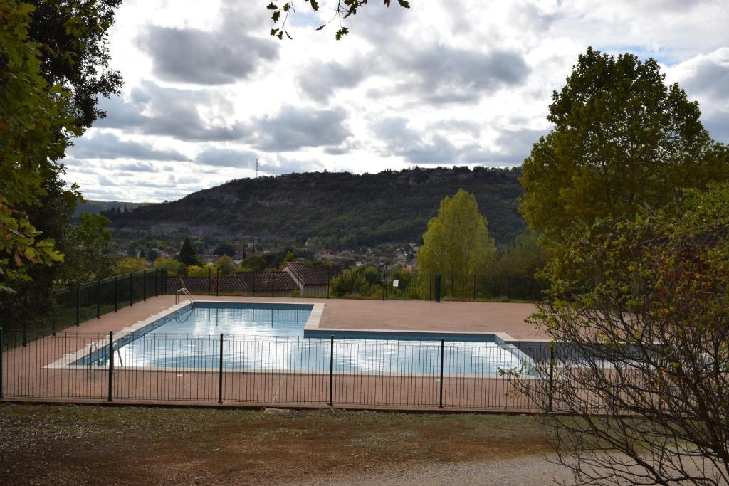 location maison à Cajarc 46160 (Lot) photo 1