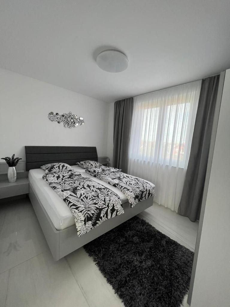 MY PLACE photo 4