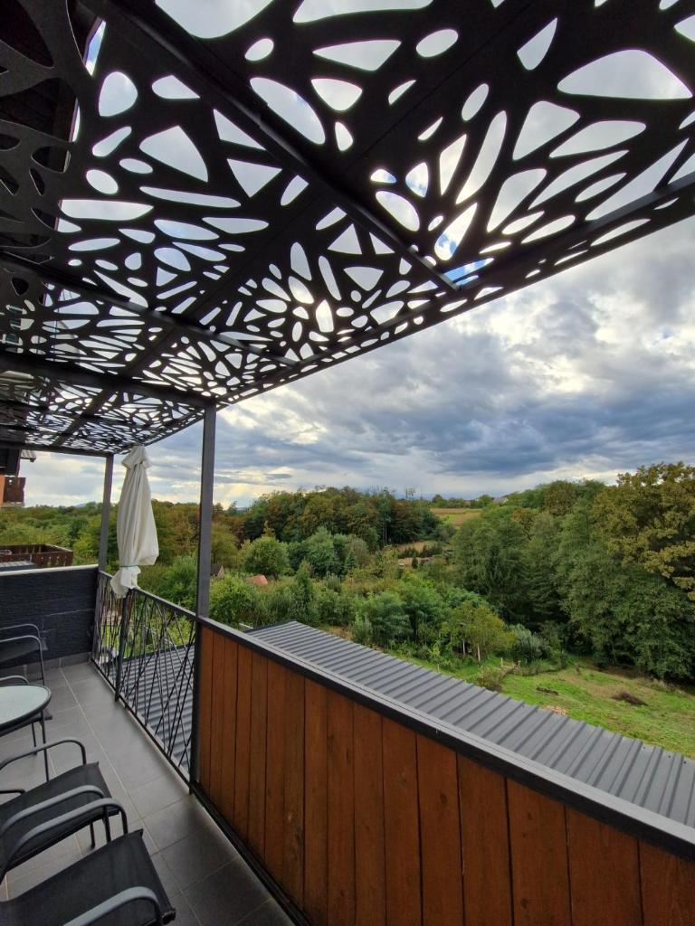 Aura Lux Holiday Home with Pool photo 3