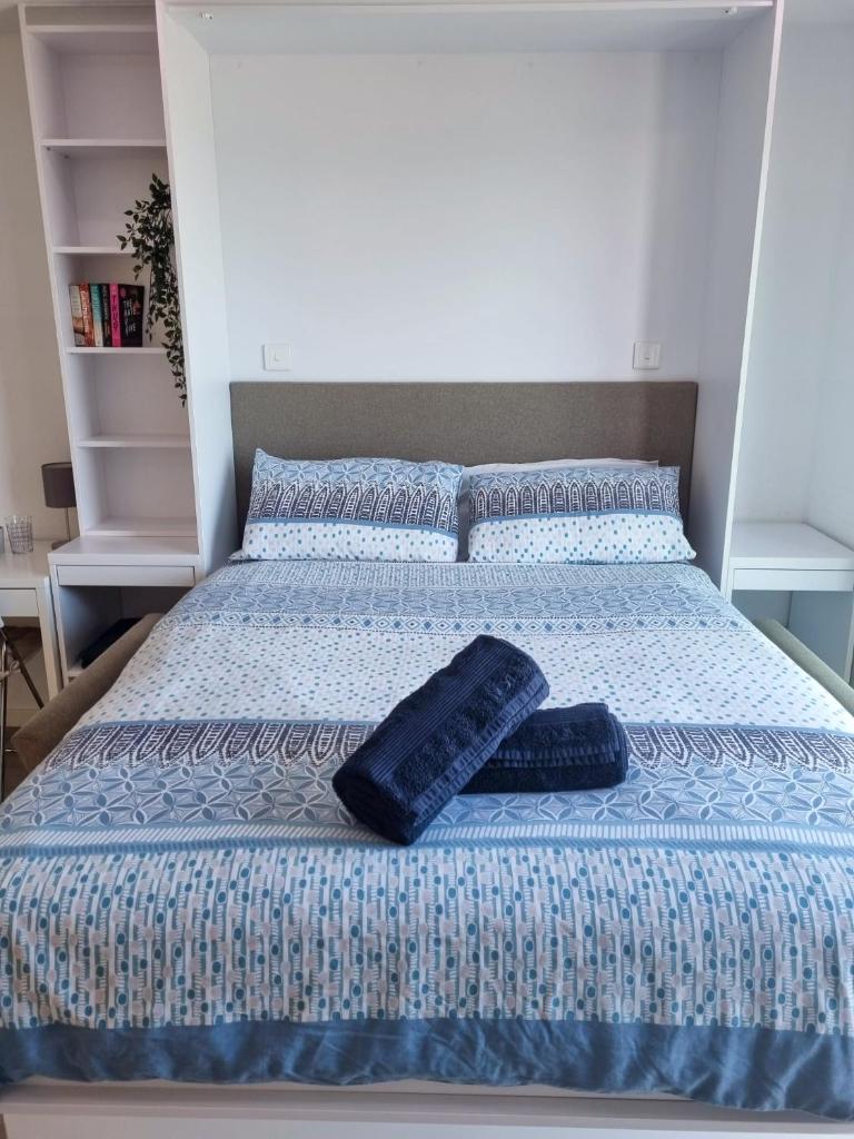 Brand New Top Floor Studio - The Hub Gibraltar - Self Catering photo 3