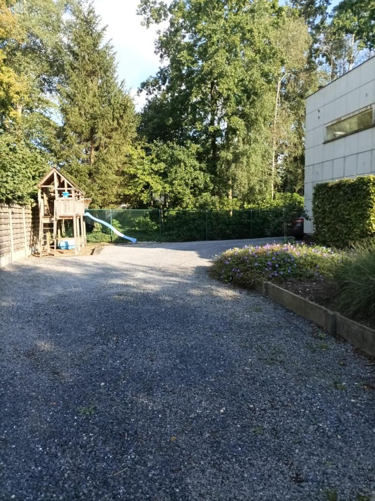 Woning gelegen in rustige bosrijke omgeving photo 4