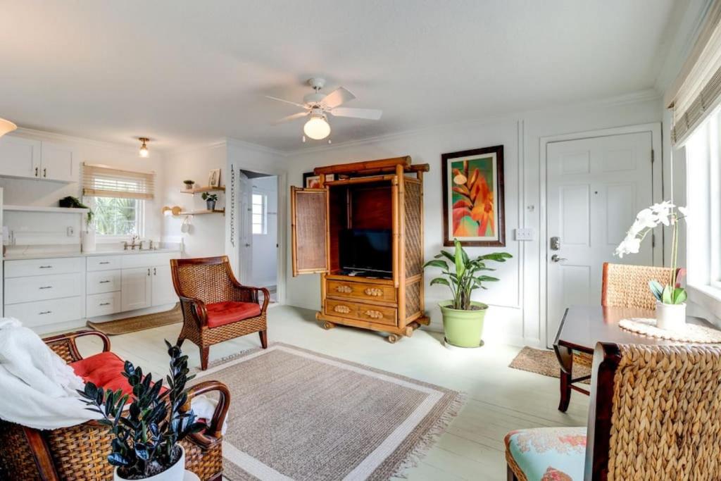Lovely 2 bedroom condo in the heart of Flagler photo 1