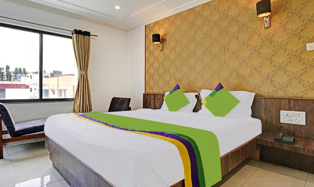 Treebo Trend Varsha Palace