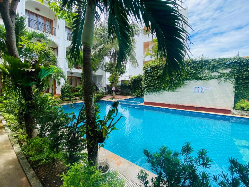 Dong Xuan Hong Hotel - Tap to explore photos
