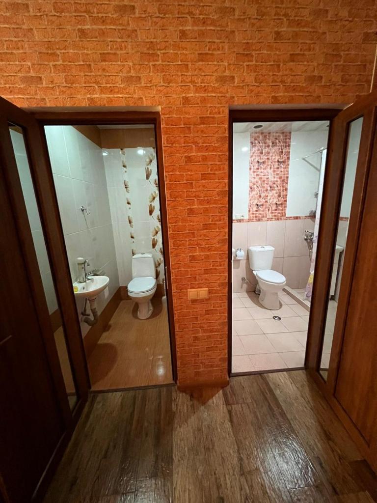 House; 2 bedroom, big hall, free parking, barbeque photo 3