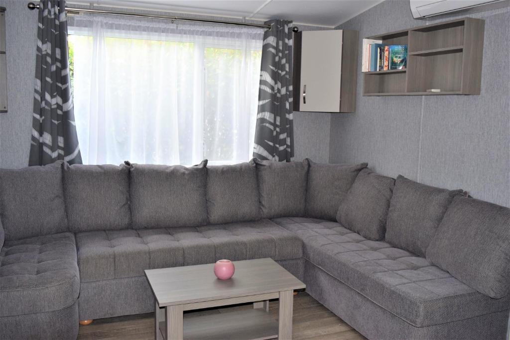 Spacieux Mobilhome 843 6-8pers de 45m² dans Camping 4* photo 2