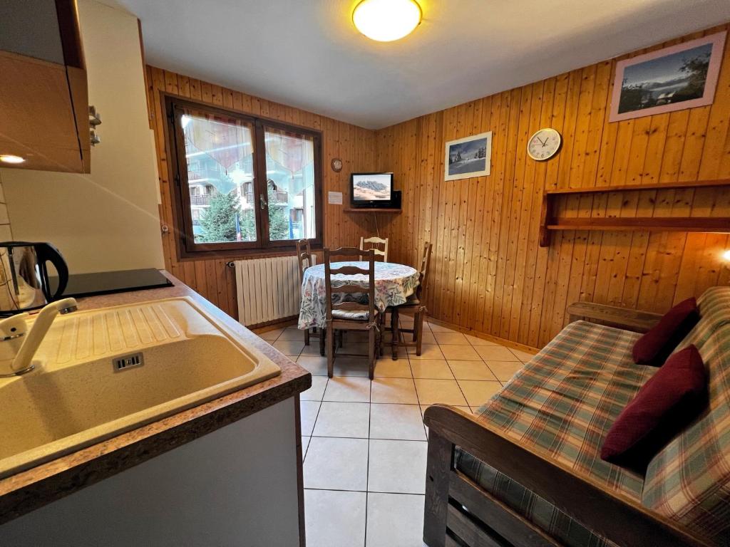 RIVIERA 1 appartement 4 pers skis aux pieds photo 1