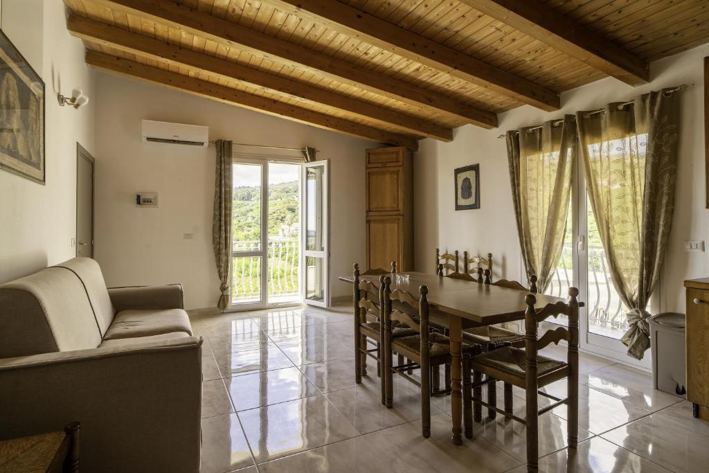 Guest House Mare e Monti 1 photo 1