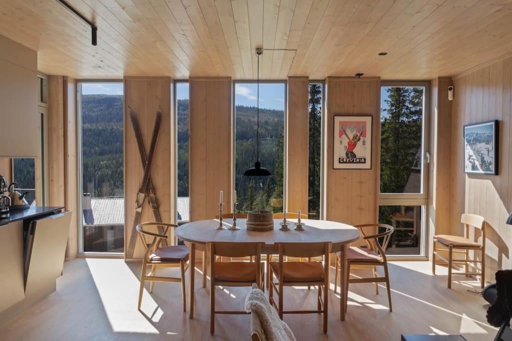 Ny leilighet på Kvitfjell Vest. Ski inn/ut