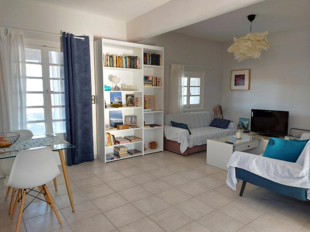 Vintage Beach House photo 3