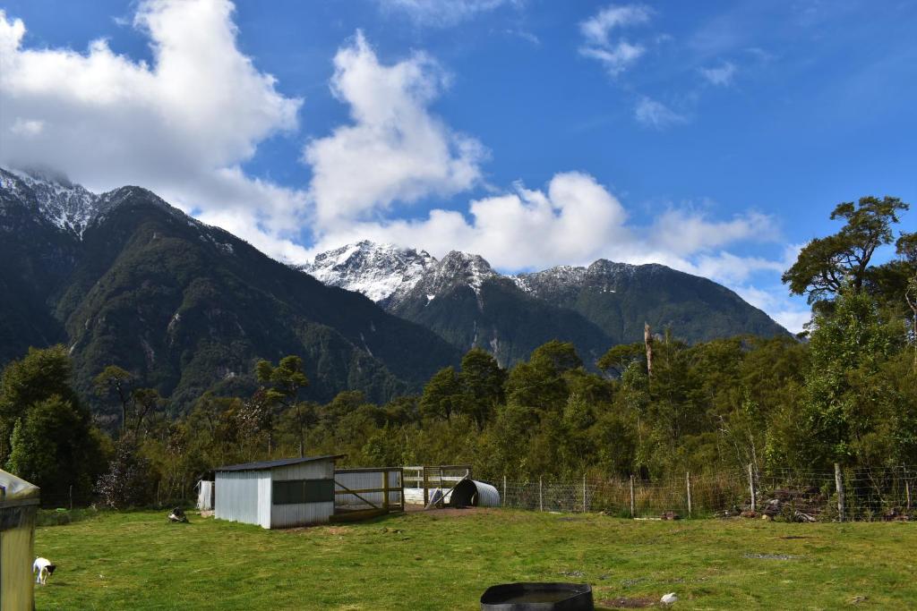 cabañas rio yelcho photo 3
