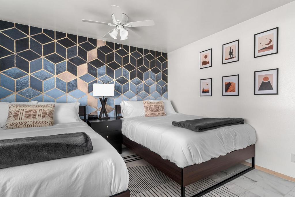 Tortoise Oasis - Hot tub, Shuffleboard, & More! photo 4