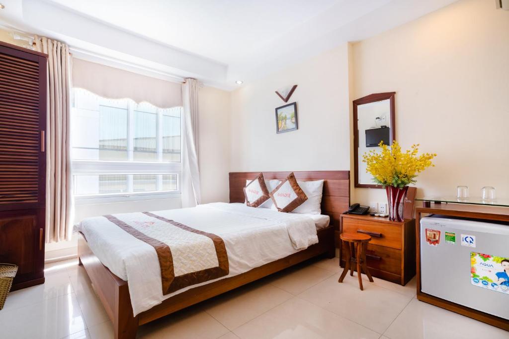 Khách Sạn Paradise Đà Nẵng