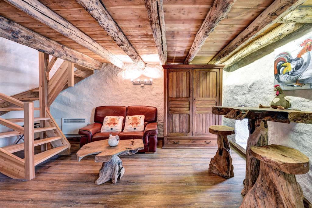 LA FERME de BELLINE Chalets ou Gites & SPA