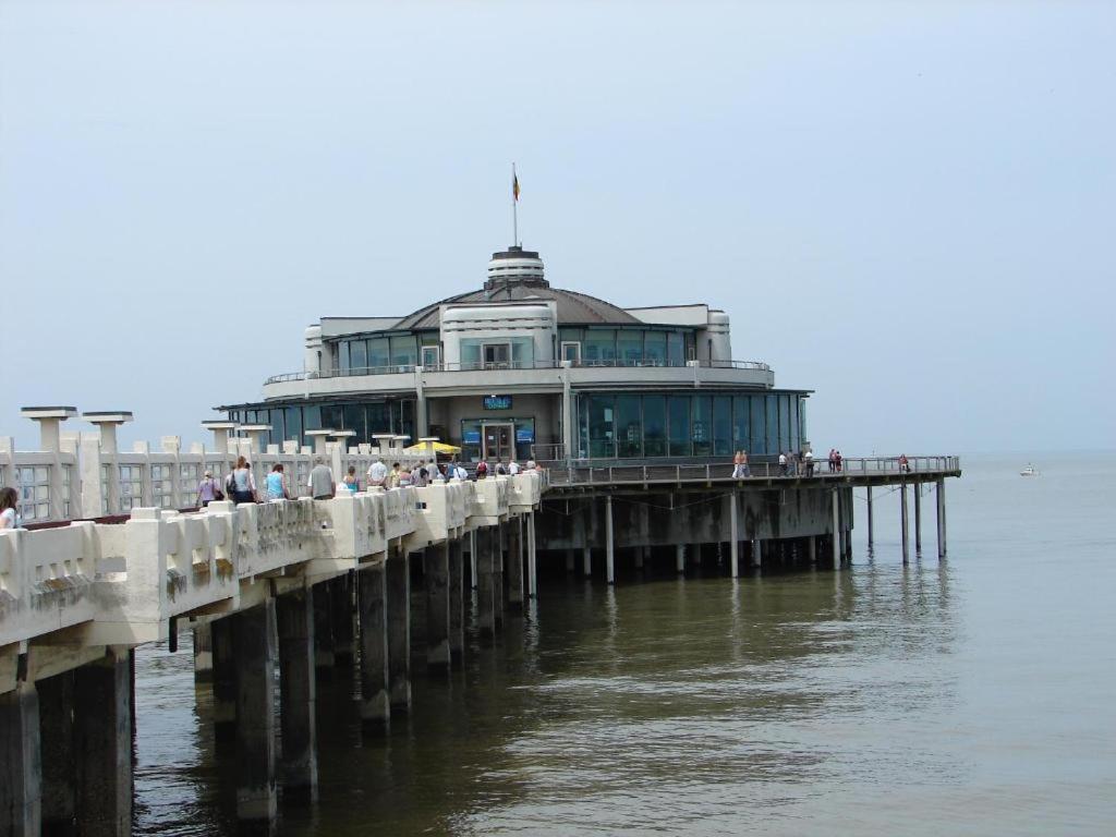 luxurious apartment with sea view photo 2