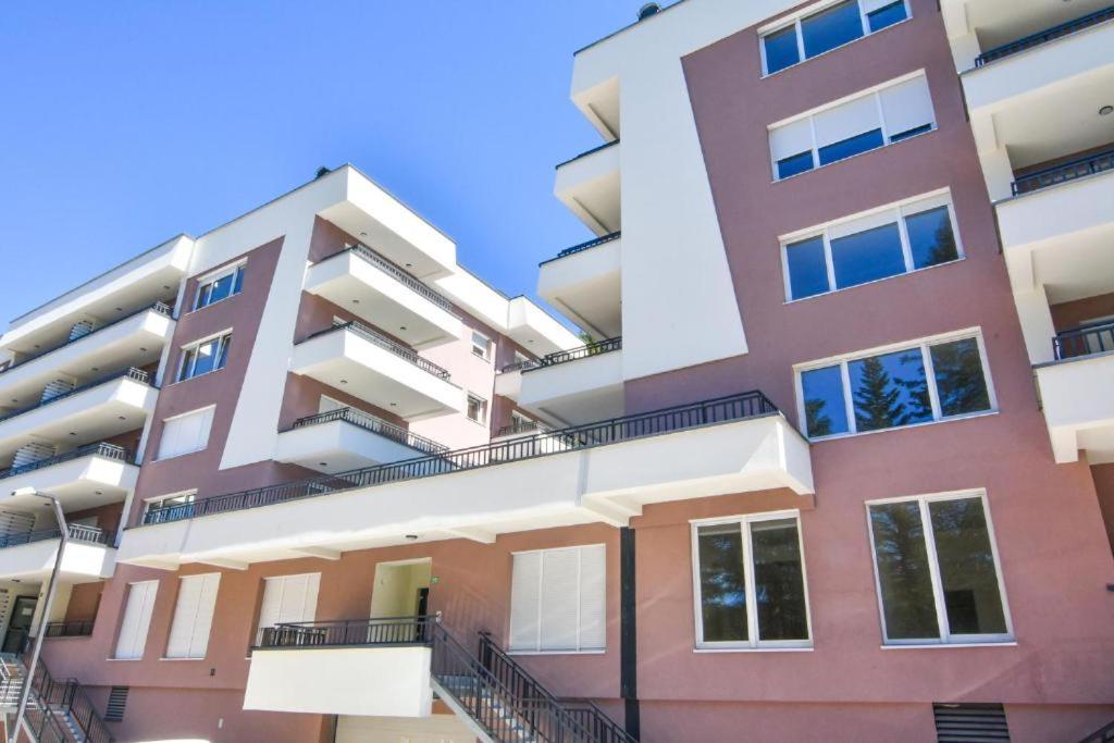 Mountain Wings Bjelasnica Apartment photo 3