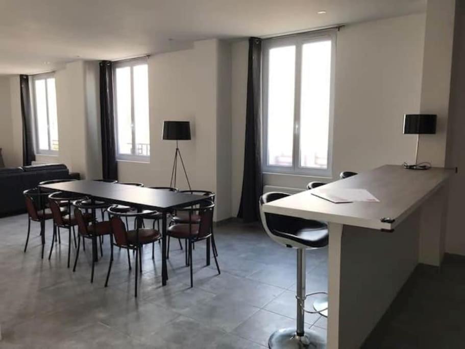 Appartement 10 pers face gare SNCF Appart Hotel le Cygne A photo 3