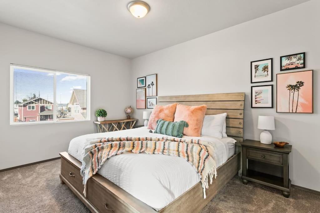 Brand New 2 Bed 2 Bath Near Perry District and DT image