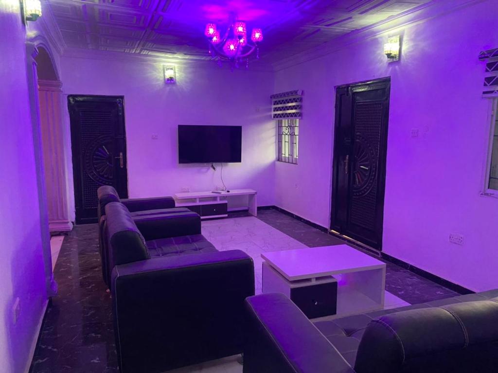 Deoyem Place photo 2