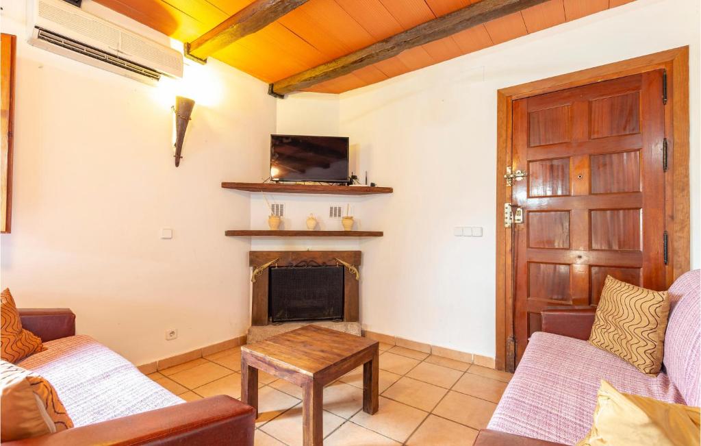 Awesome Home In Antequera With 2 Bedrooms, Outdoor Swimming Pool And Swimming Pool photo 4