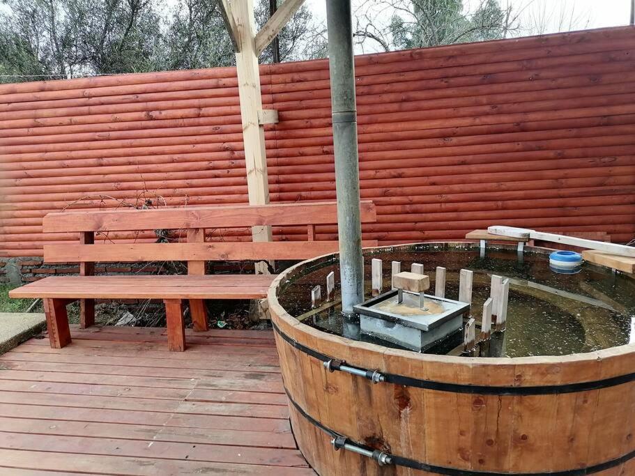 Agradable Cabaña con Gran Piscina y Tinaja photo 1