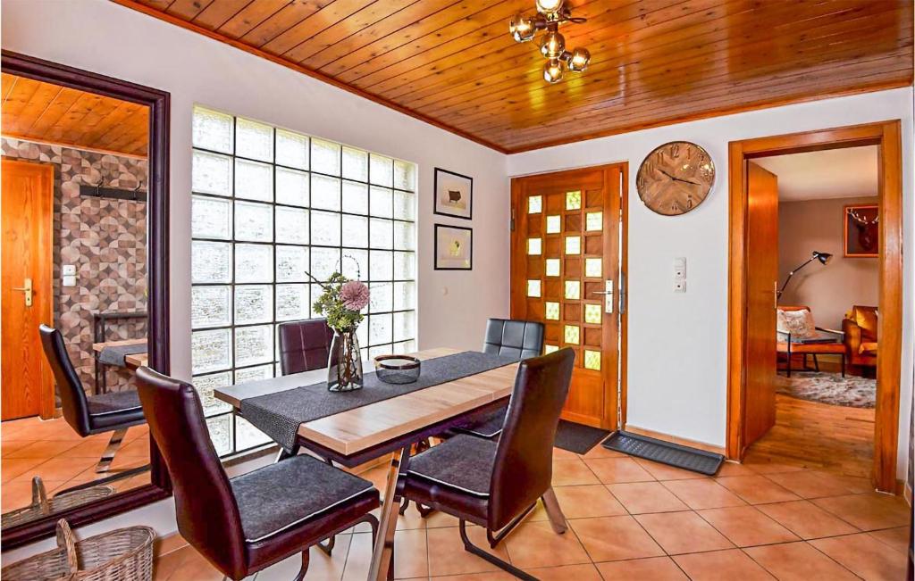Beautiful Home In Goldlauter-heidersbach With 2 Bedrooms, Sauna And Wifi photo 3