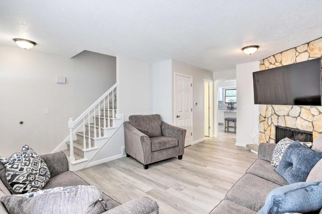 Bright Toledo Duplex, Close to Parks and Trails photo 4