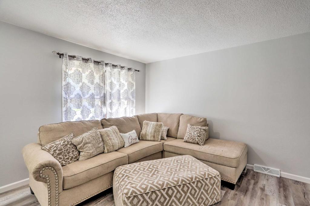Cozy Duplex Close to Toledo Botanical Garden photo 3