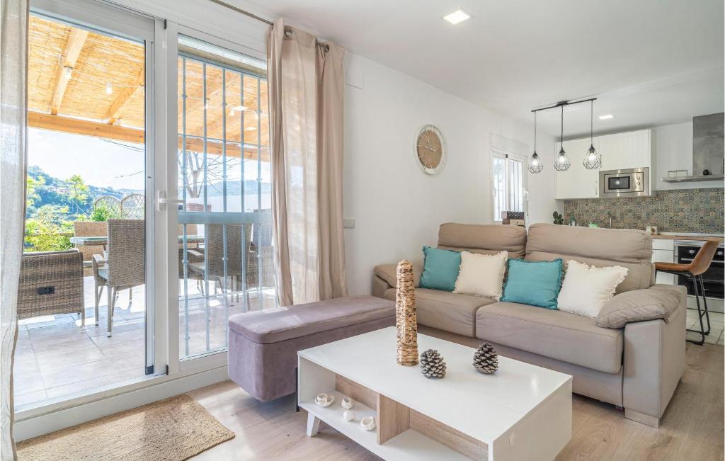 Stunning Home In Arenas With Wifi, Private Swimming Pool And 2 Bedrooms photo 3