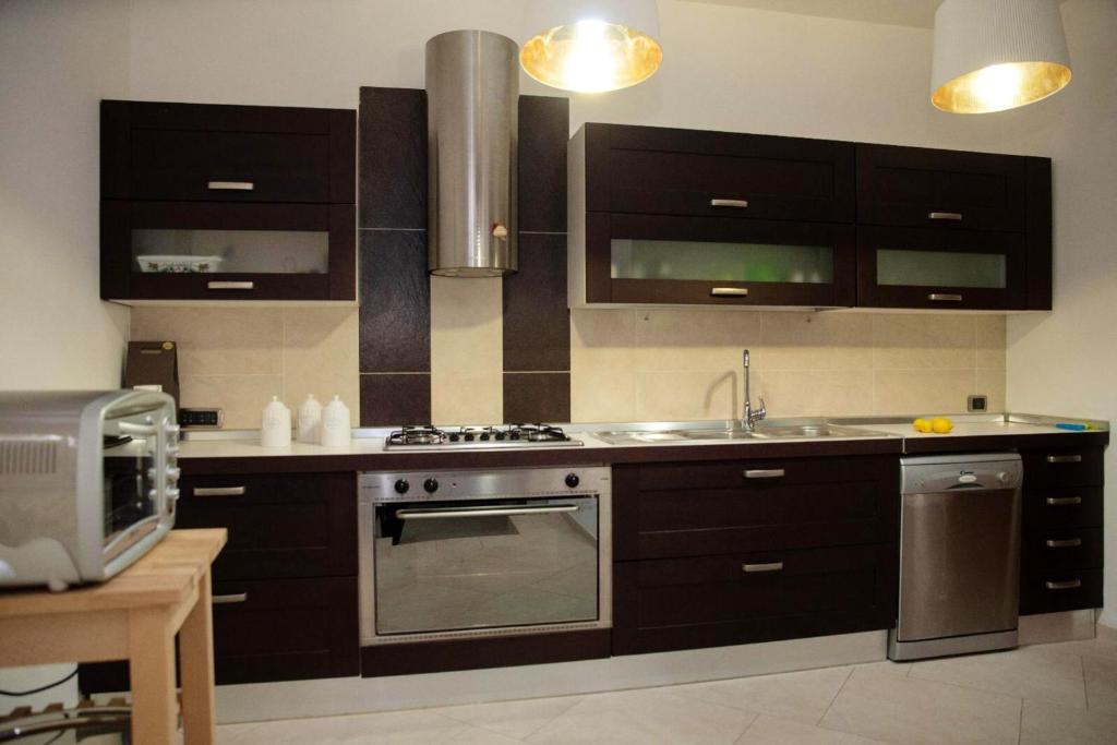 4 bedrooms villa with private pool and furnished garden at Alvignano photo 4
