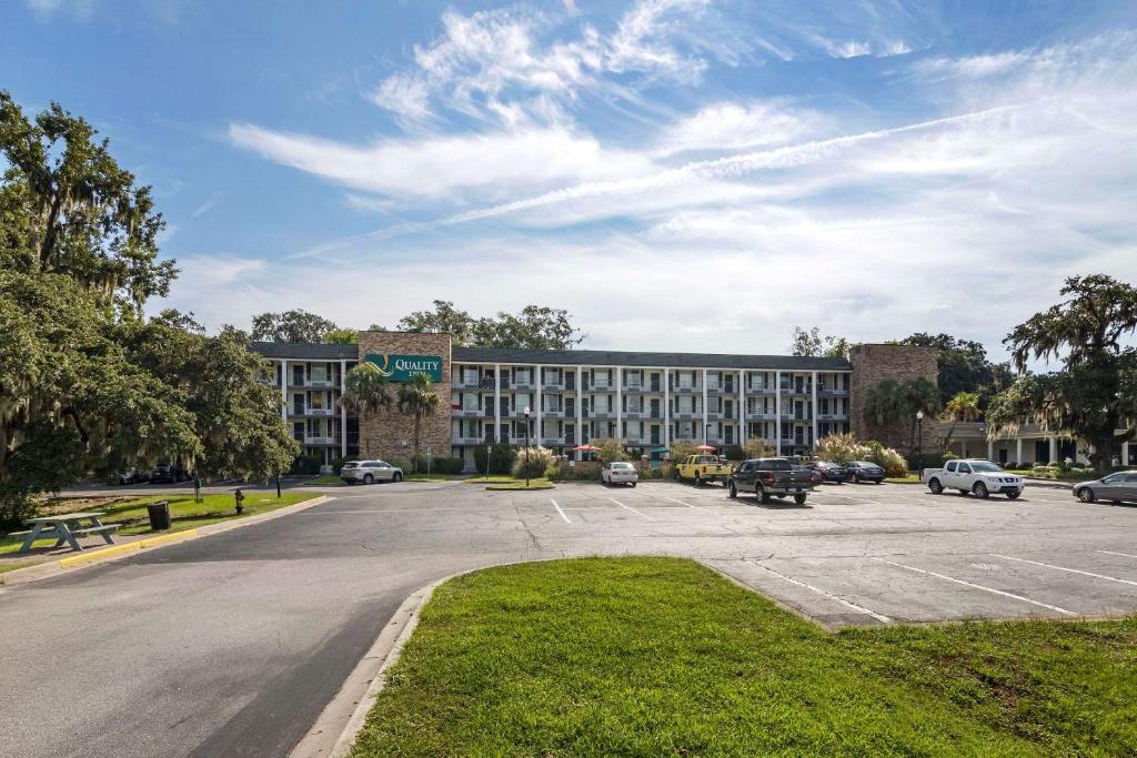 Quality Inn At Town Center photo 1