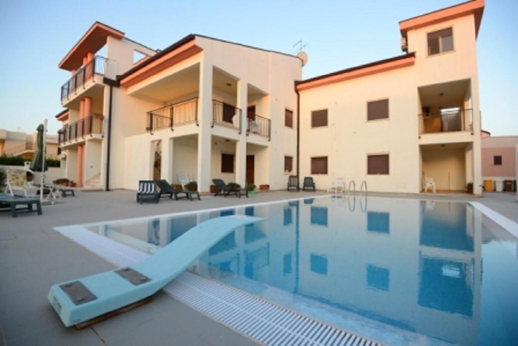 Lina apartments photo 1