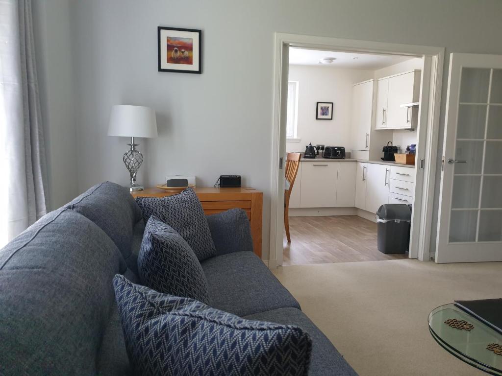 Hedgefield House Flat 34 - Tap to explore photos