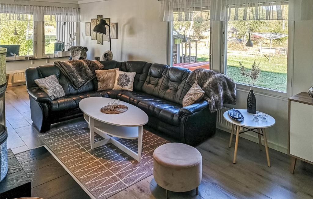 Stunning home in Listerby with 5 Bedrooms and WiFi photo 2
