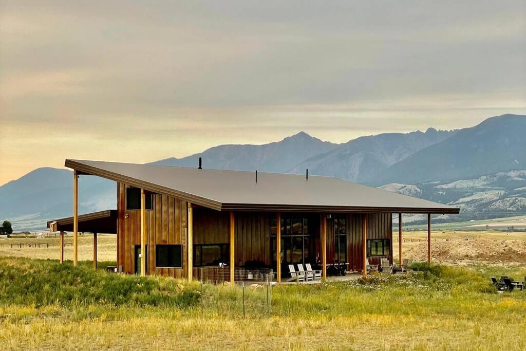 Antelope Run -The Long House image