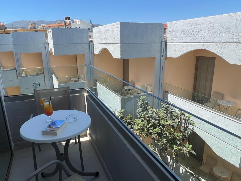 Hotel Kathrin Beach photo 2