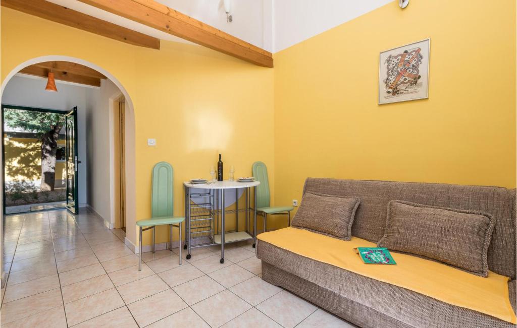 Nice Apartment In Lukovo Sugarje With 1 Bedrooms And Wifi photo 4