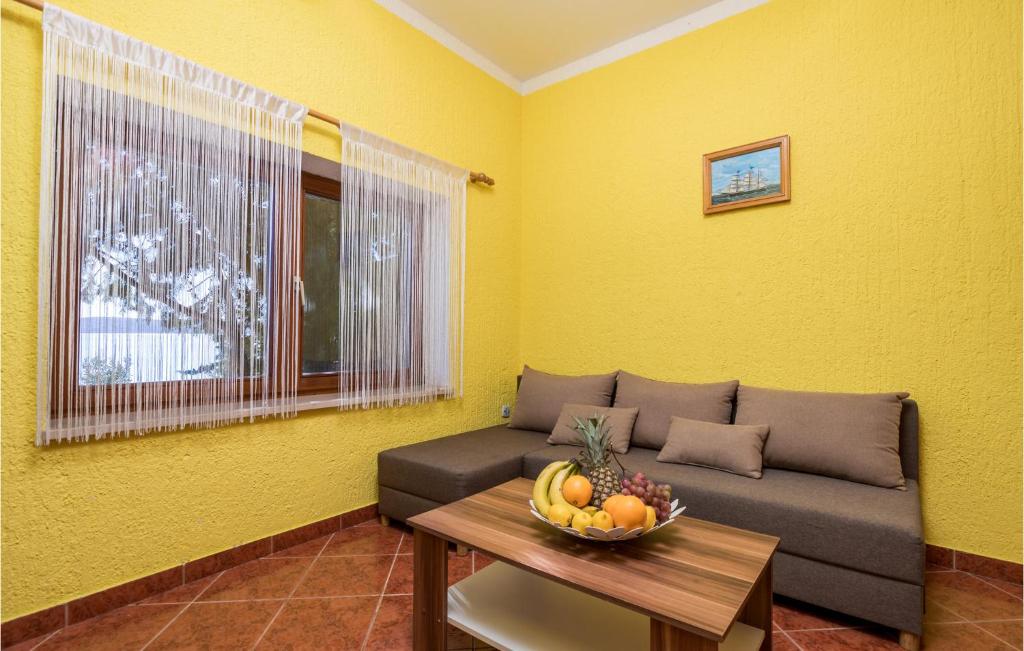 Beautiful Apartment In Lukovo Sugarje With 1 Bedrooms And Wifi photo 3