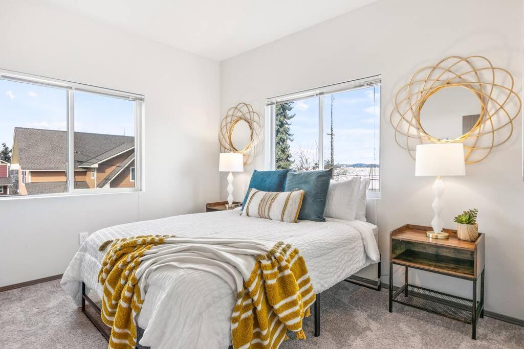 Brand New 2 Bd 2 Bth Near DT and Perry District photo 1