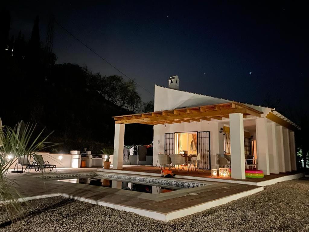 Casa Calmante - Stunning 3-bedroom Villa with Private Pool photo 3