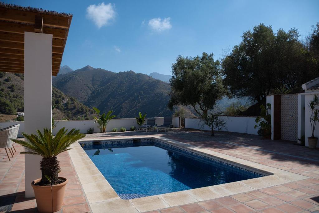 Casa Calmante - Stunning 3-bedroom Villa with Private Pool photo 2