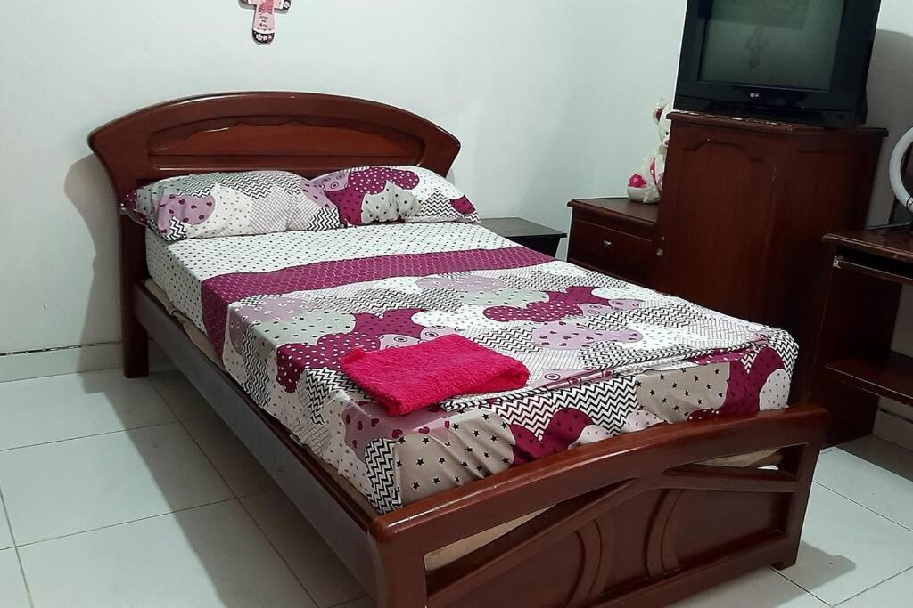 Casa comoda con excelente ubicacion photo 2